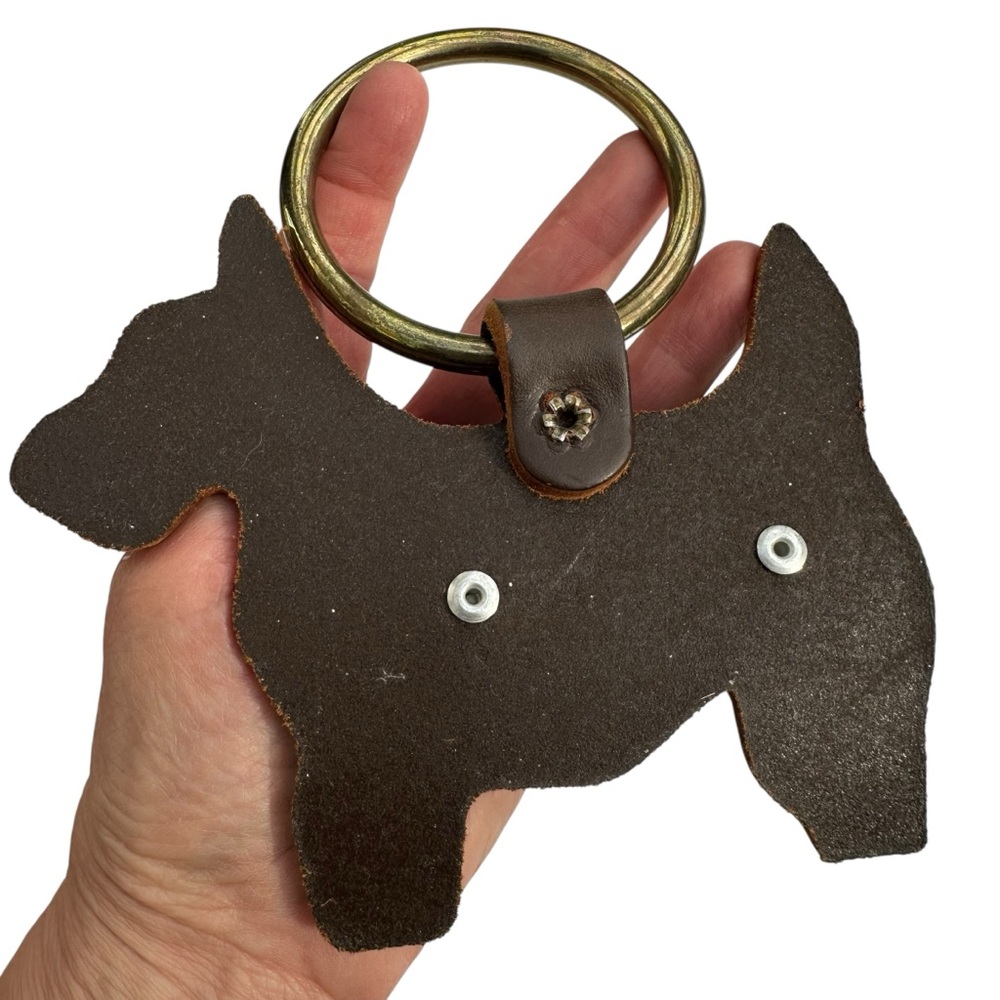Terrier Doorknob Decor - Picture 2 of 4